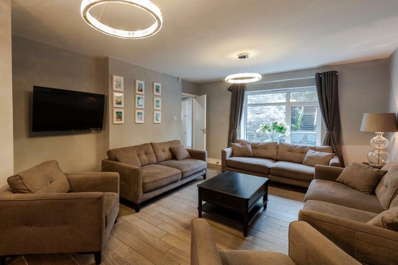 The Town House Kinsale, Hosted By Exquisite Holiday Homes, Sleeps 16 Exterior photo