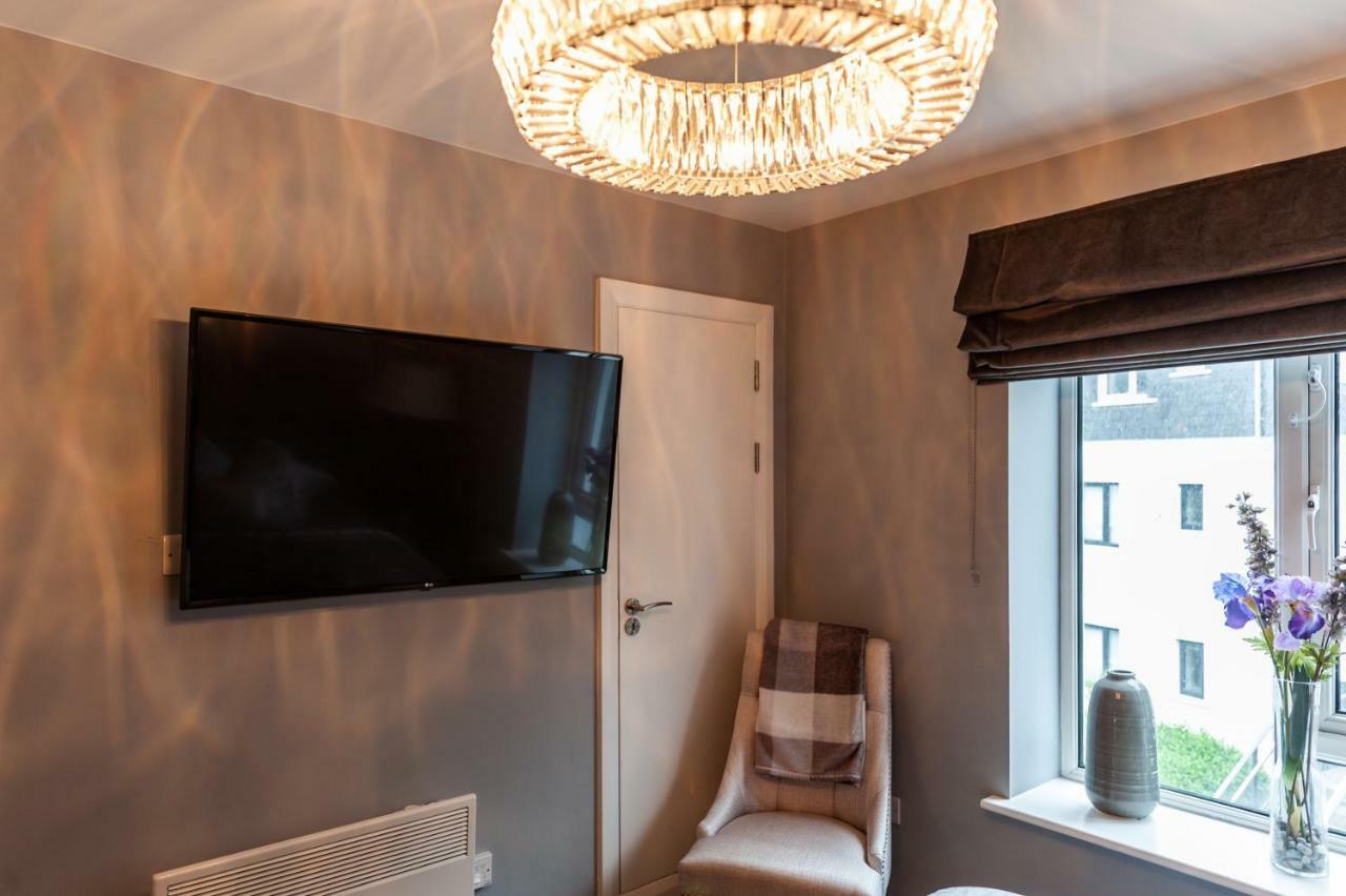 The Town House Kinsale, Hosted By Exquisite Holiday Homes, Sleeps 16 Exterior photo