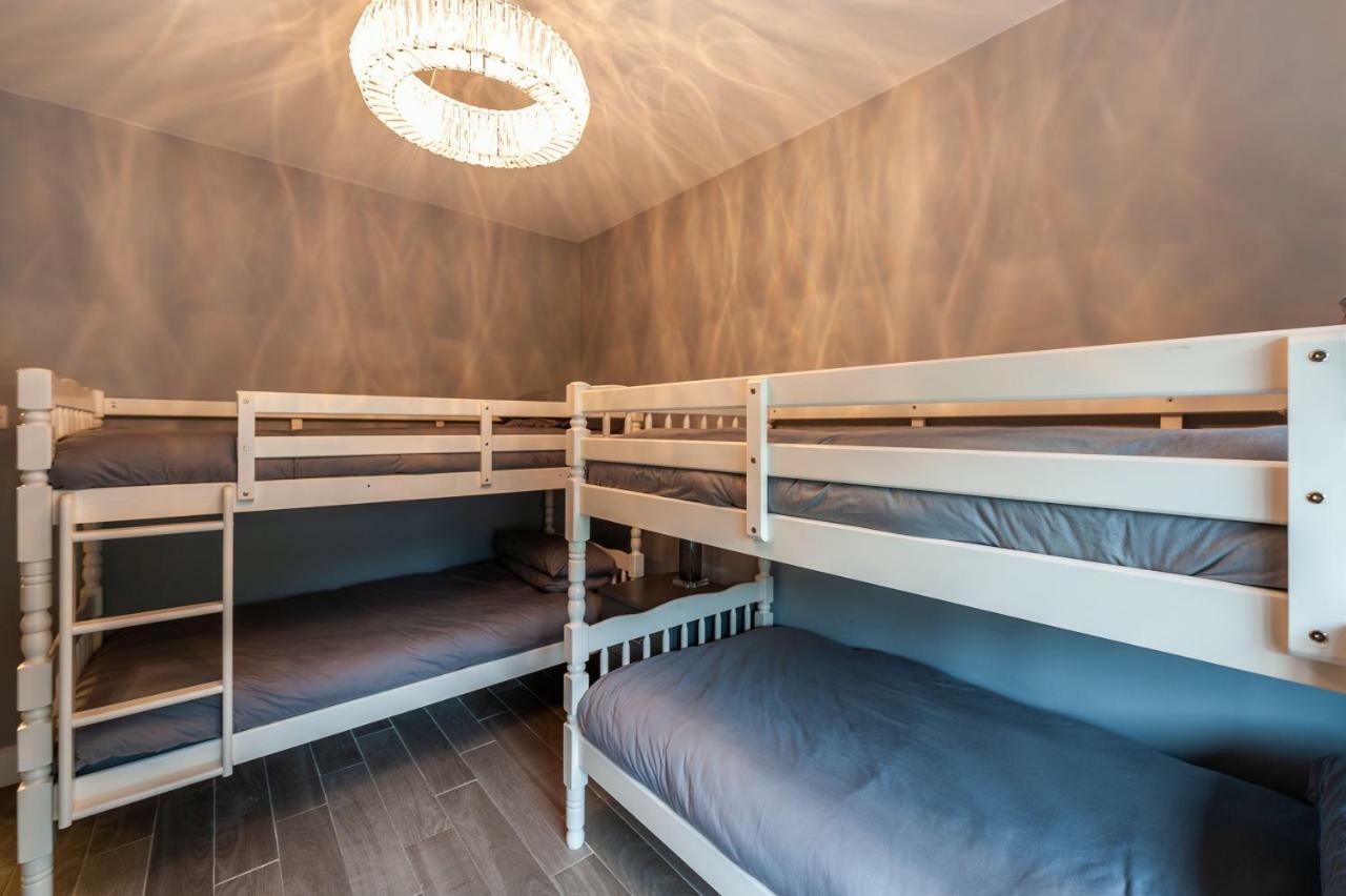 The Town House Kinsale, Hosted By Exquisite Holiday Homes, Sleeps 16 Exterior photo