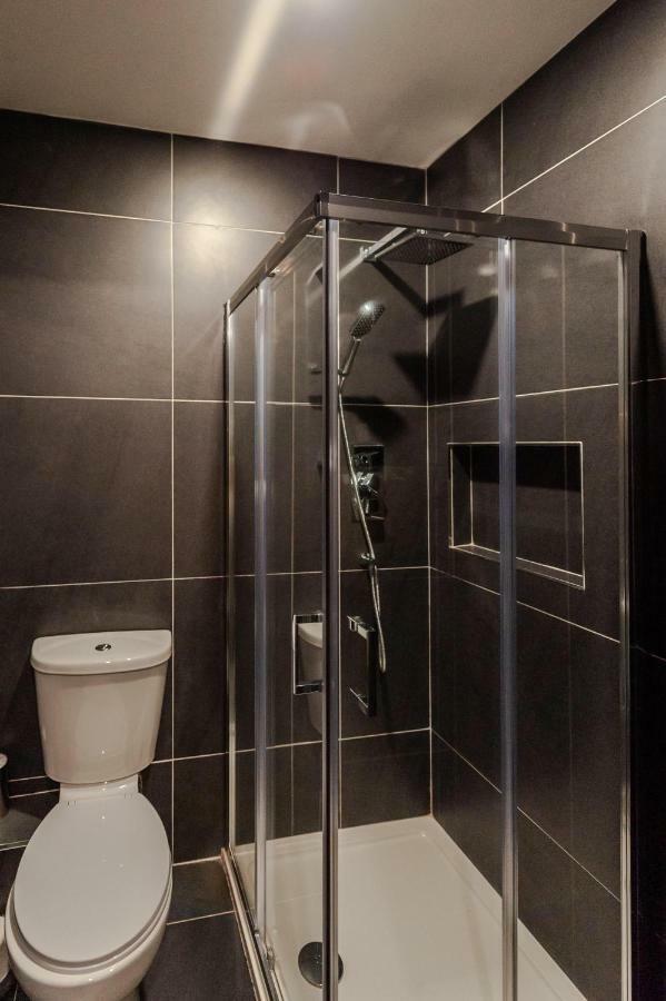 The Town House Kinsale, Hosted By Exquisite Holiday Homes, Sleeps 16 Exterior photo